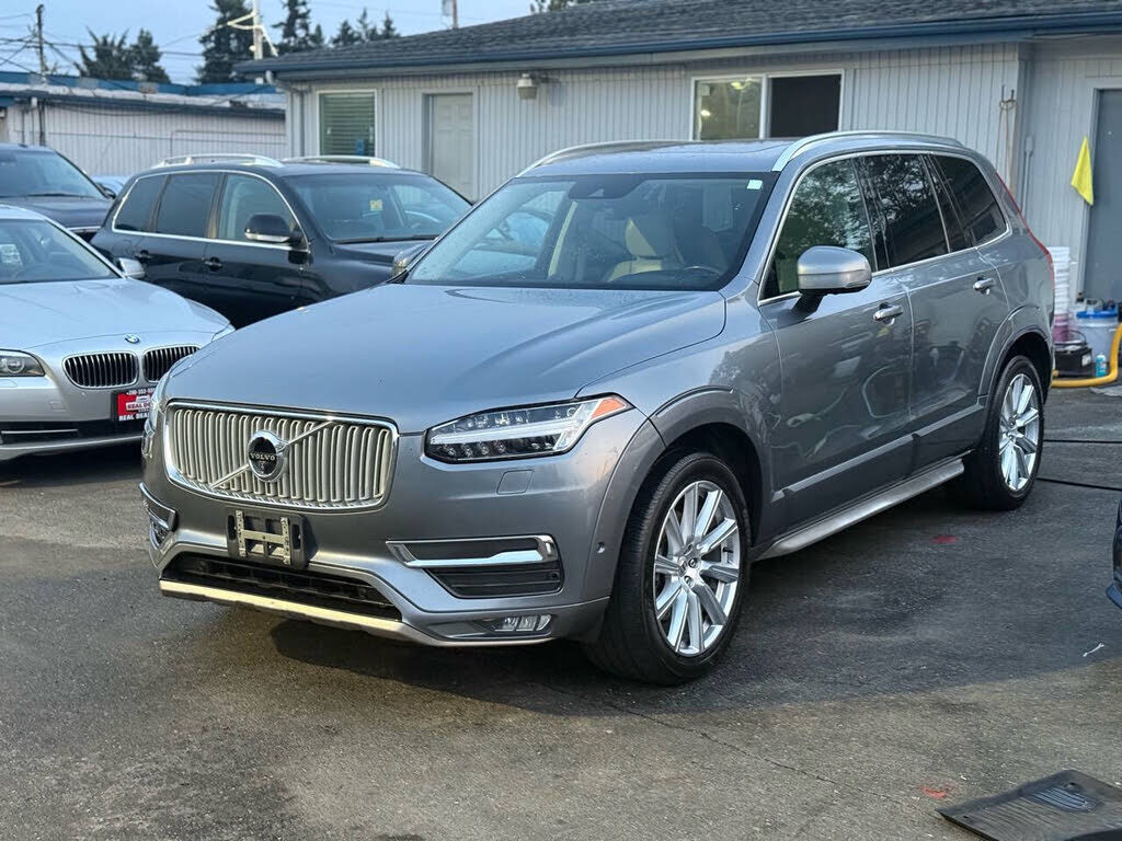 2016 VOLVO XC90