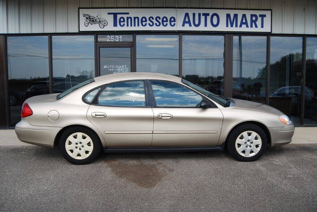 Ford Taurus