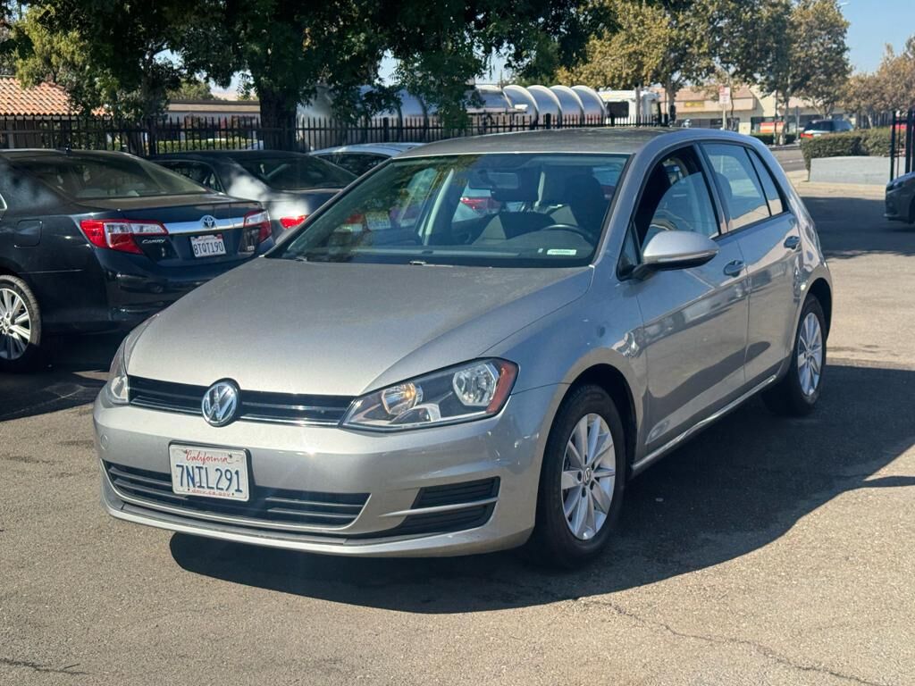 2016 VOLKSWAGEN Golf