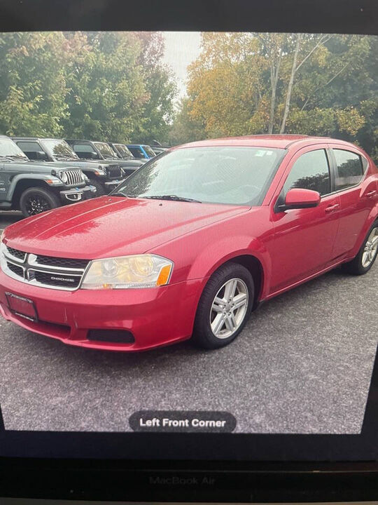 2012 DODGE Avenger
