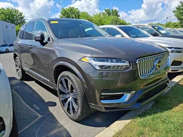 2024 VOLVO XC90