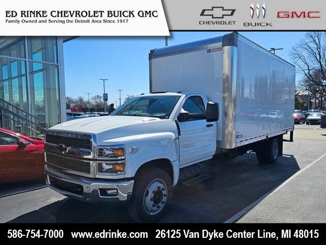 2024 GMC Silverado Medium Duty