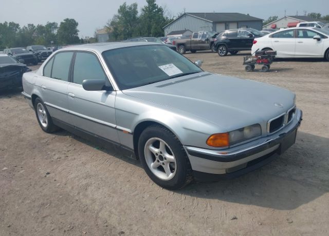 BMW 740i