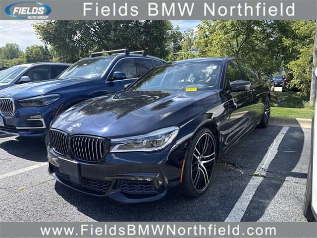 BMW 750i
