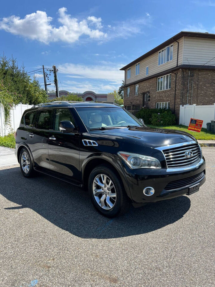 Infiniti QX56
