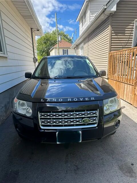 Land Rover LR2