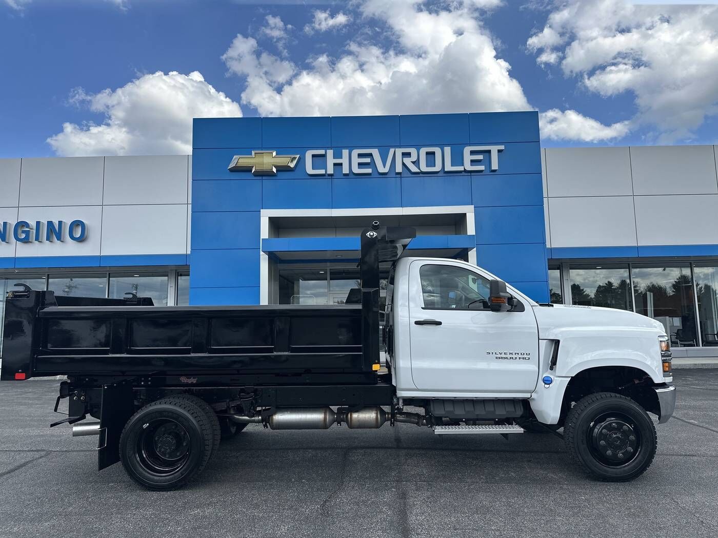 2024 GMC Silverado Medium Duty