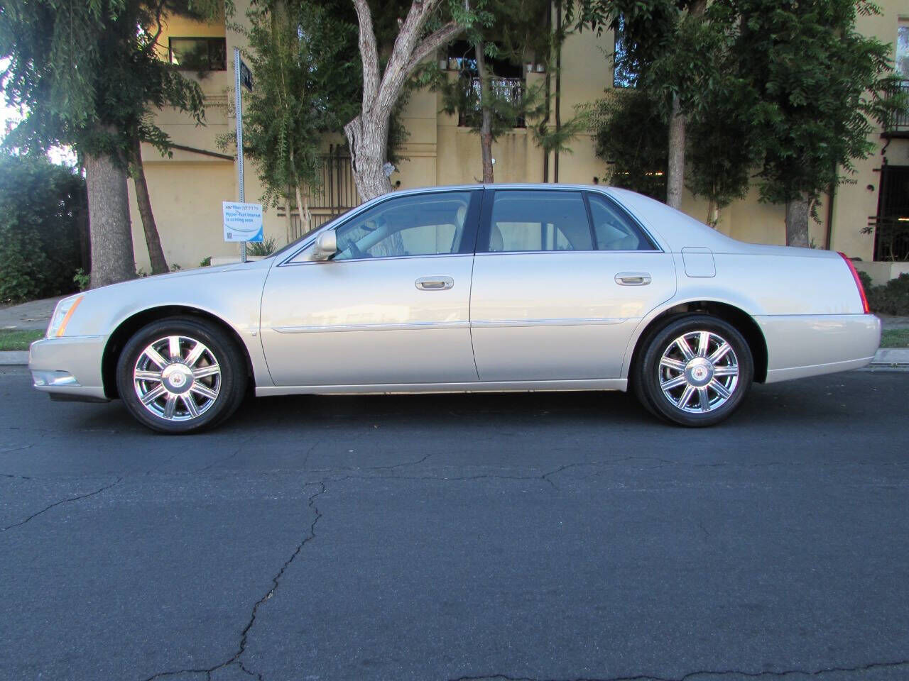 Cadillac DTS