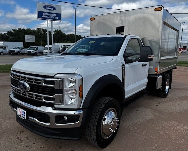2025 FORD F-600