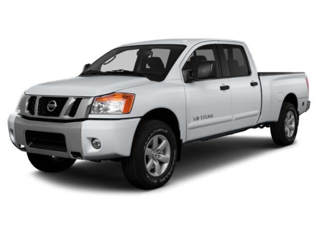 2015 NISSAN Titan