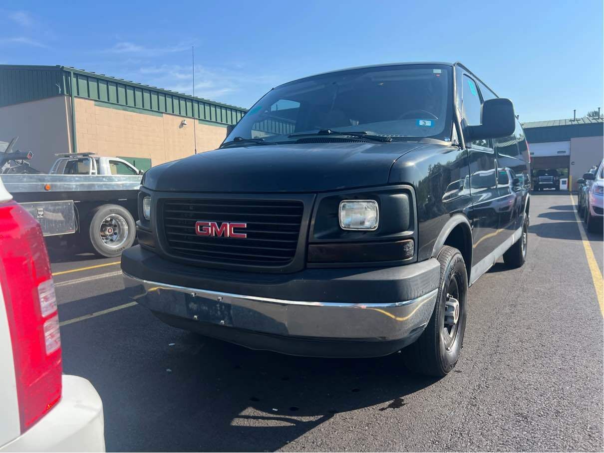 GMC Savana