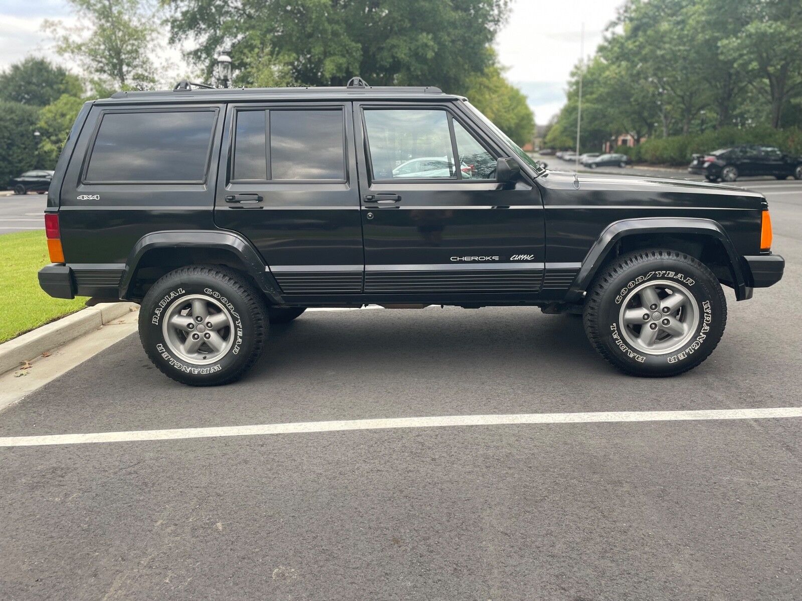 Jeep Cherokee