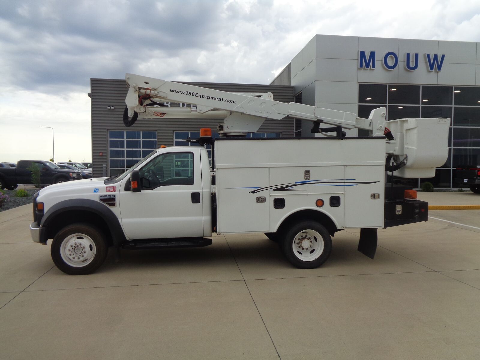 2009 FORD F-550