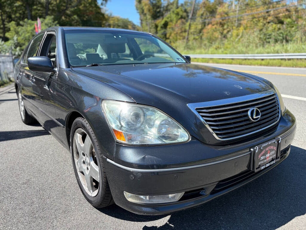 Lexus LS