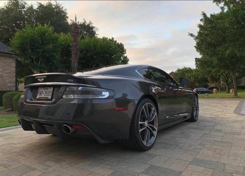 Aston Martin DBS