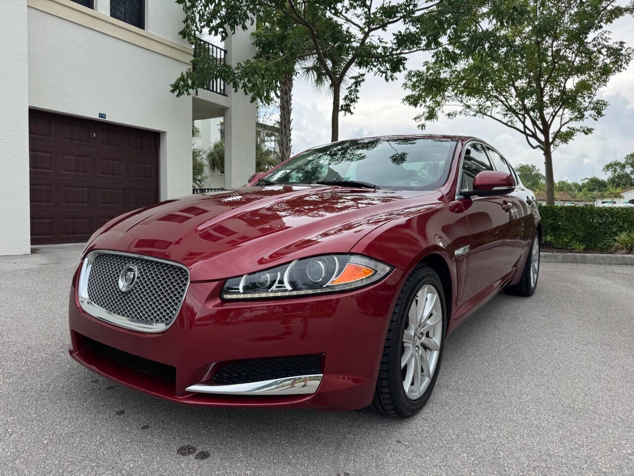 Jaguar XF