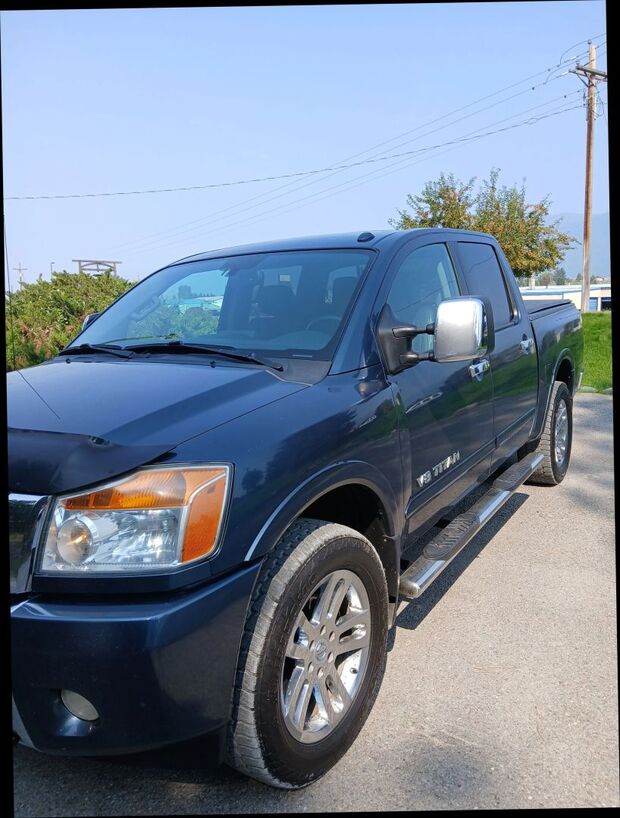 2013 NISSAN Titan