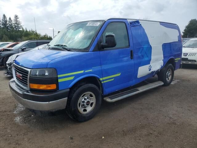 GMC Savana