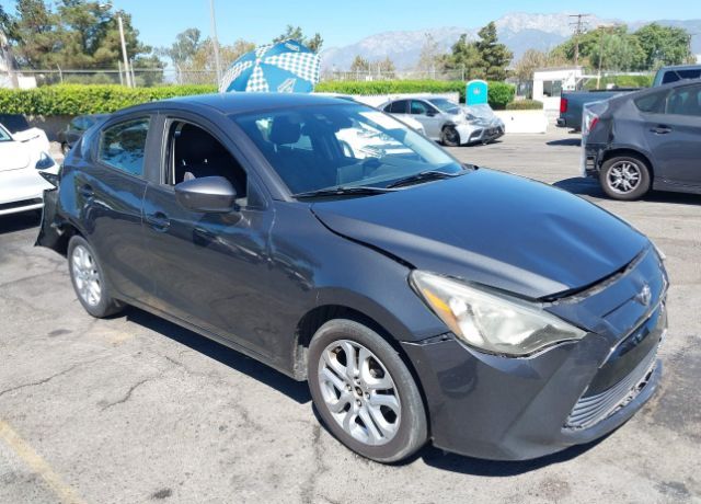 Toyota Yaris iA