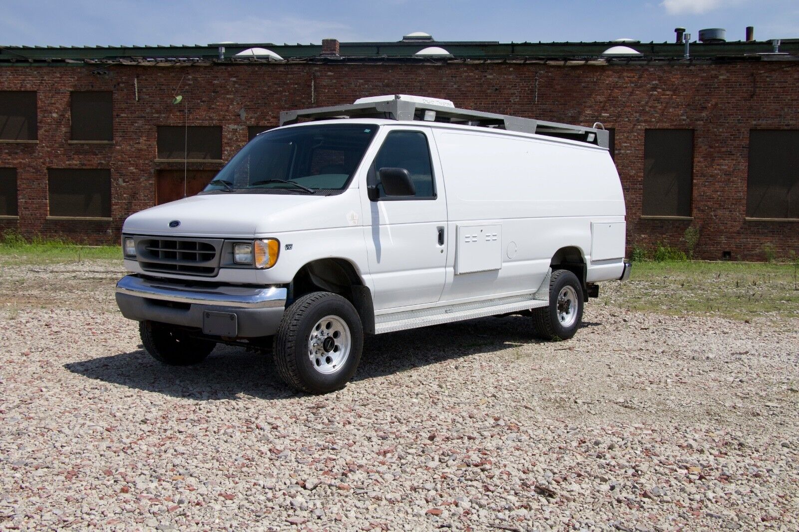 Ford E-350