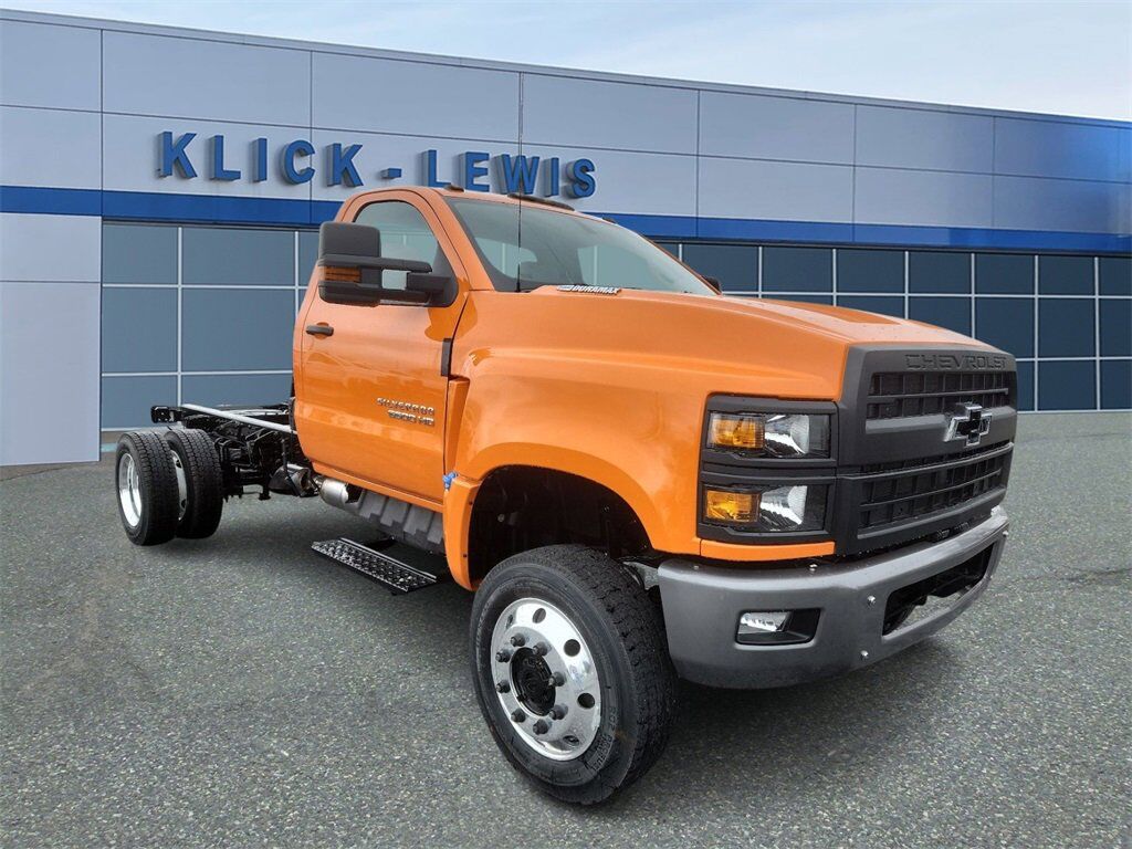 2023 GMC Silverado Medium Duty