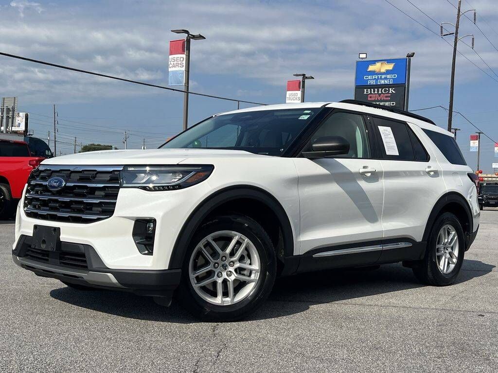 2025 FORD Explorer