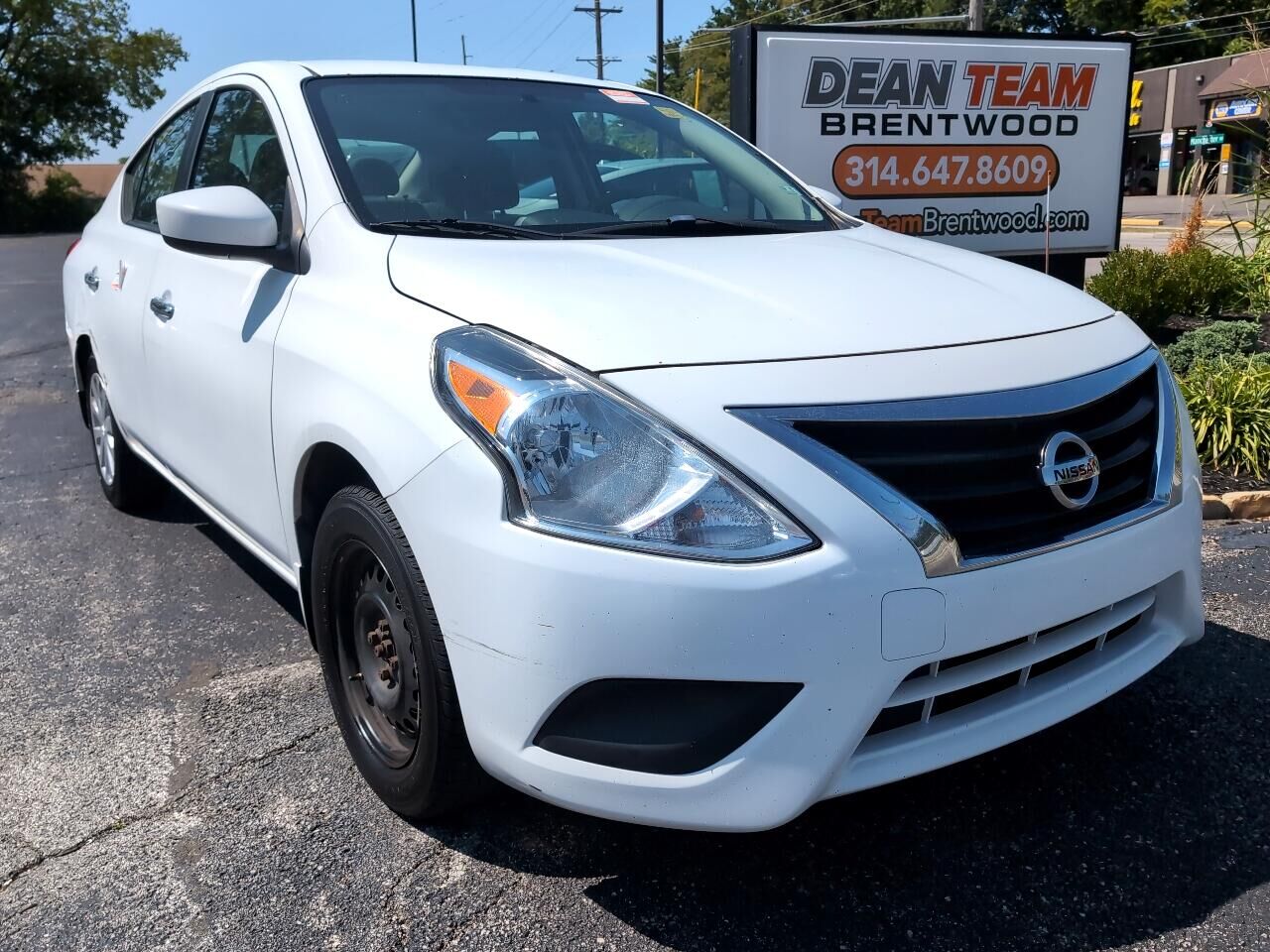 Nissan Versa