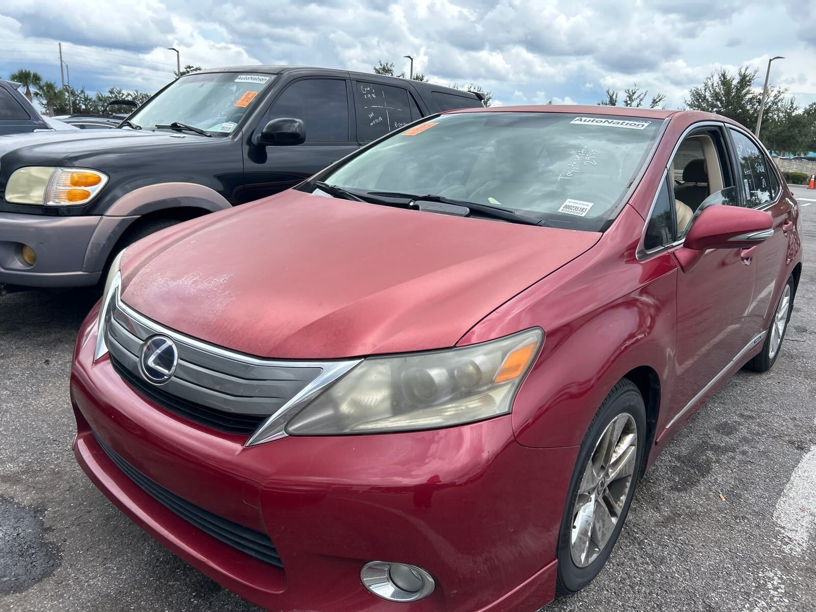 Lexus HS