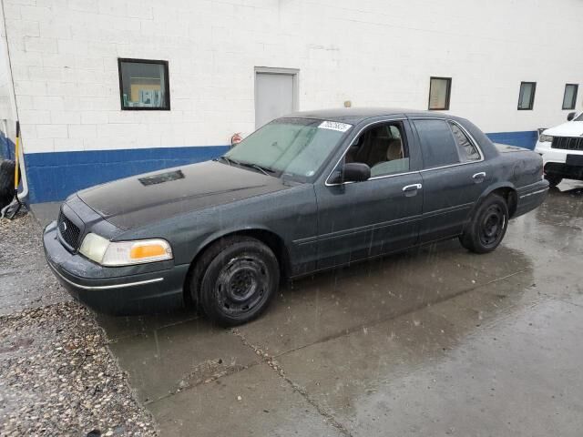 Ford Crown Victoria