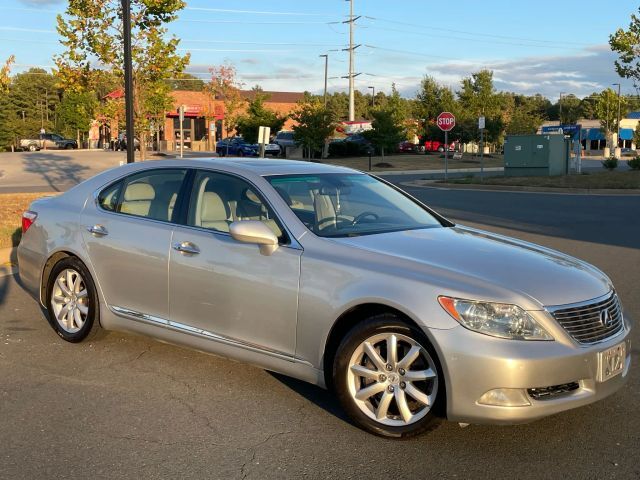 Lexus LS