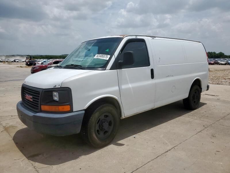 GMC Savana