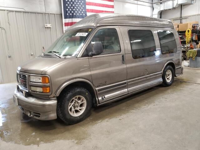 GMC Savana