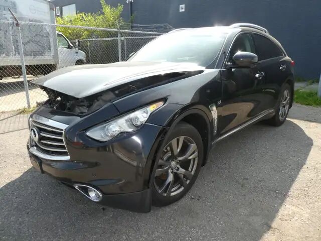 Infiniti QX70
