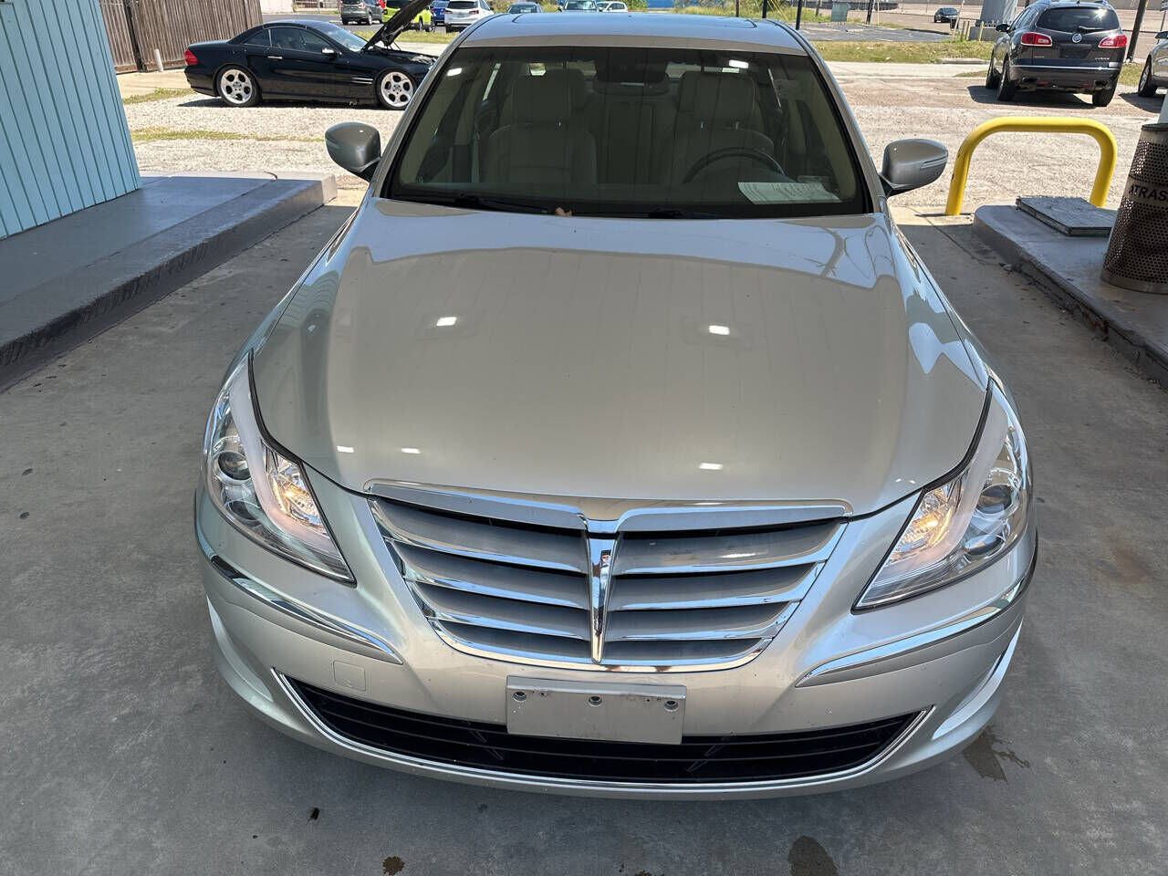 Hyundai Genesis