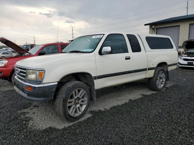 Toyota T100