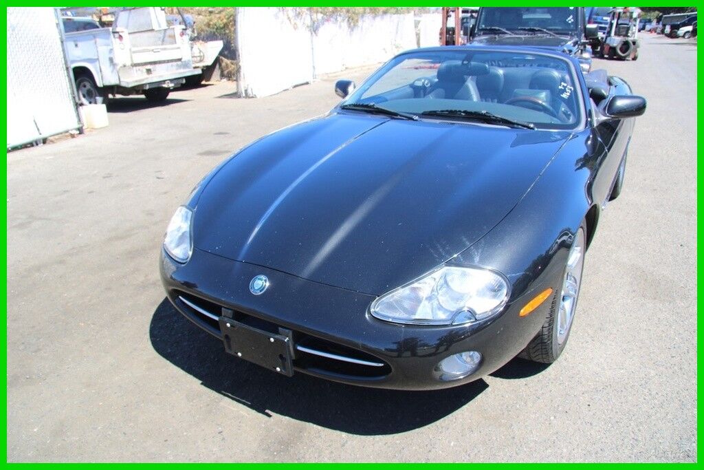 Jaguar XK8