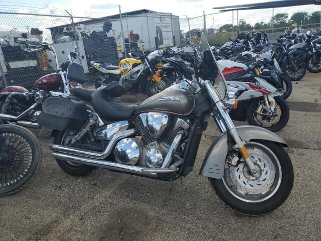 Honda VTX1300R