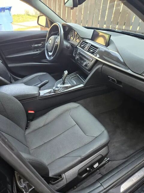 BMW 328i