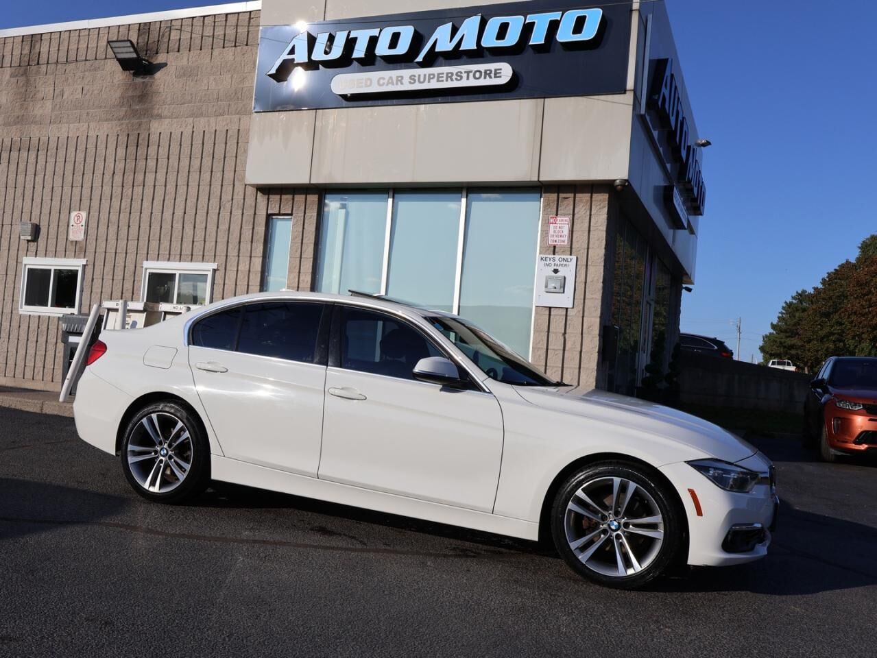 BMW 330i