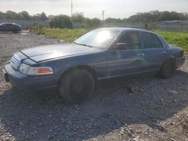 Ford Crown Victoria
