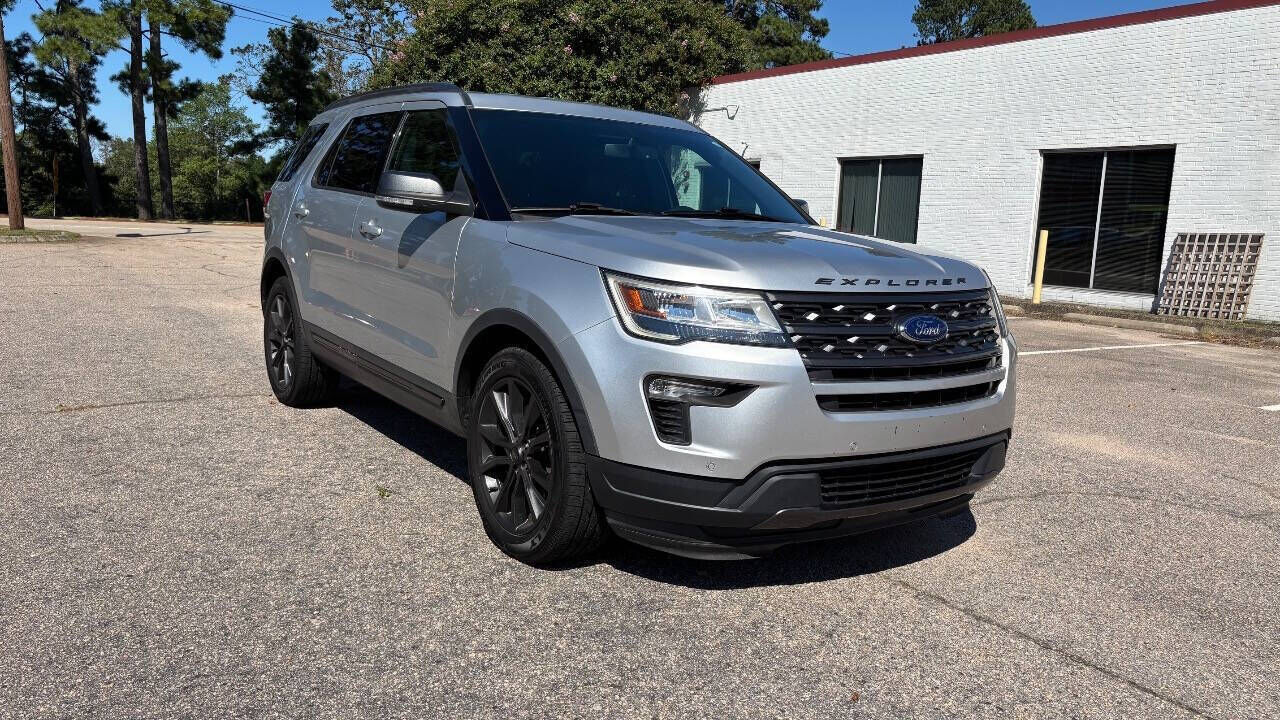 2019 FORD Explorer