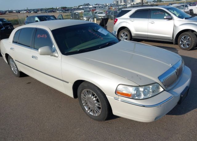 Lincoln Town Car