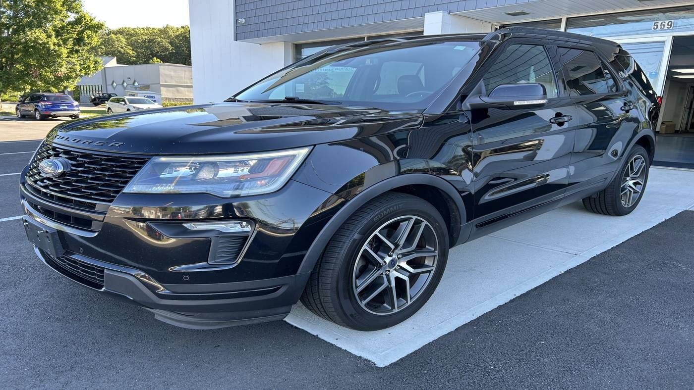 2018 FORD Explorer