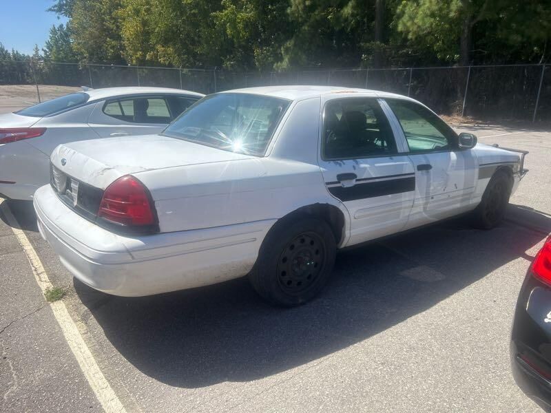 Ford Crown Victoria