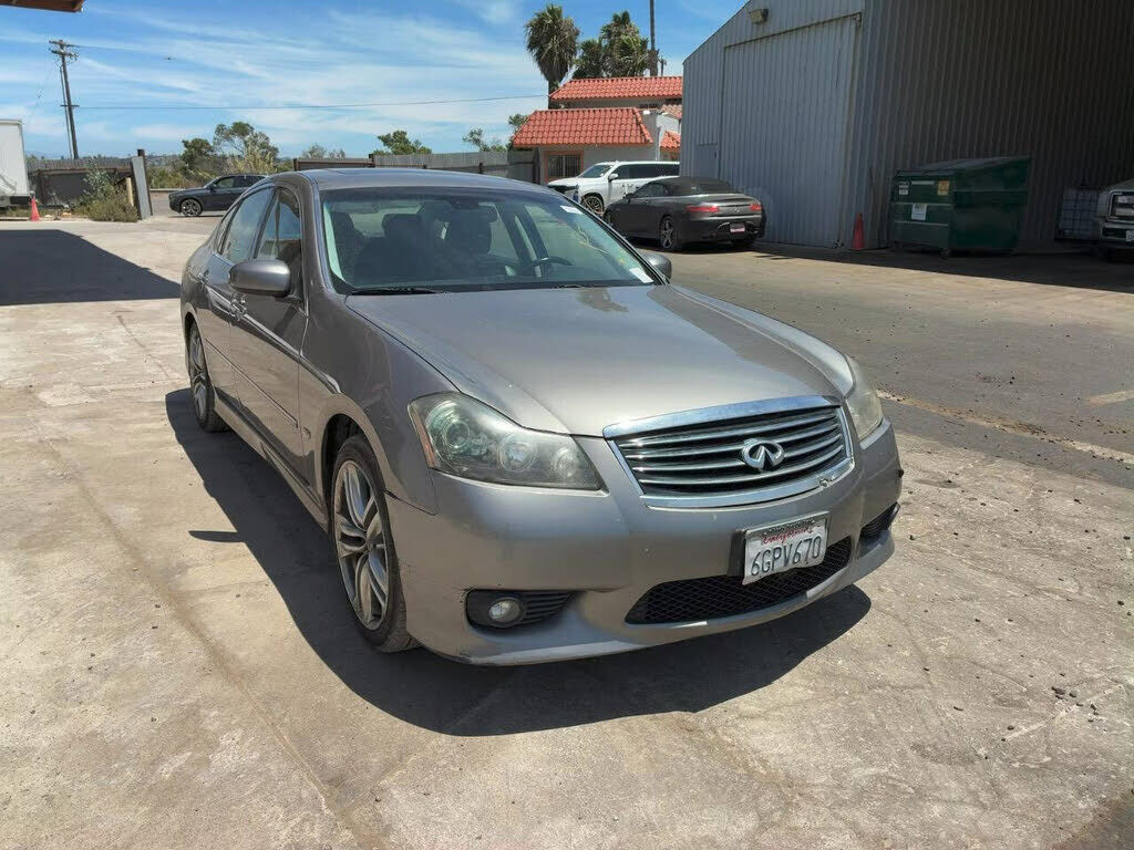 Infiniti M35