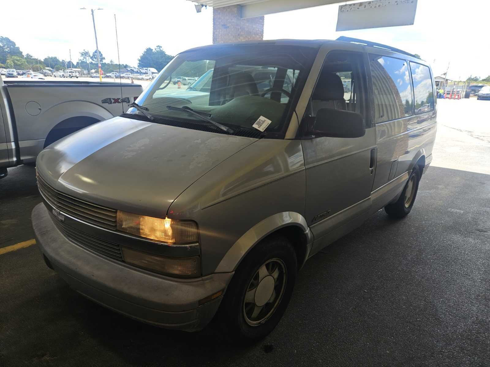 Chevrolet Astro Van