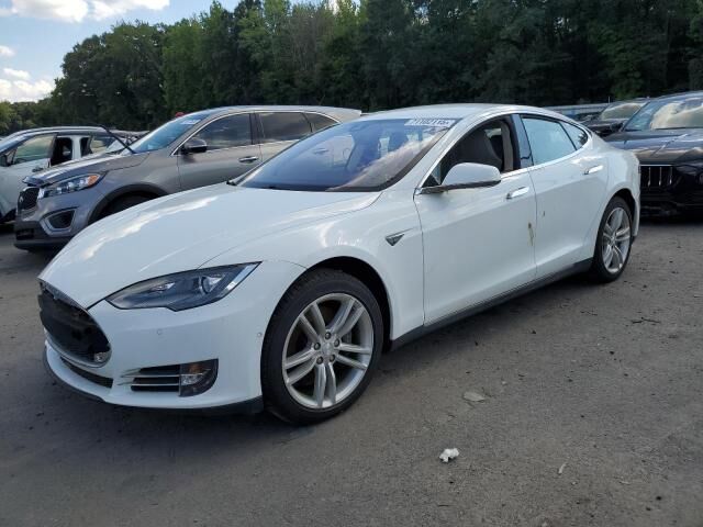 2014 TESLA Model S