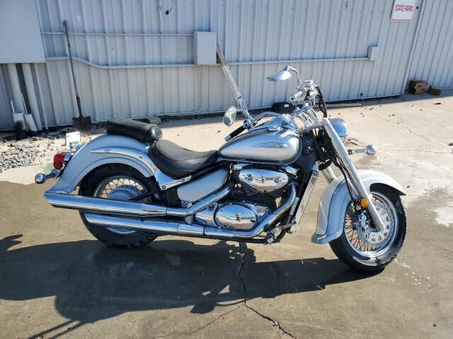 Suzuki VL800K