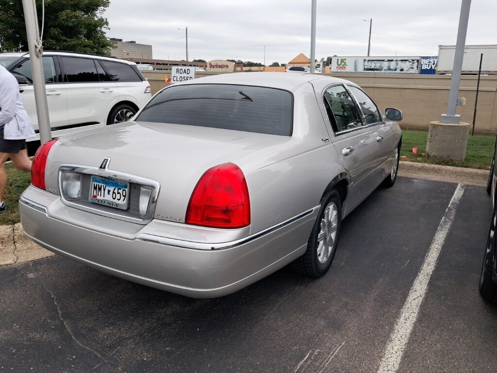 Lincoln Town Car