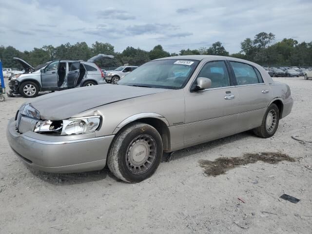 Lincoln Town Car